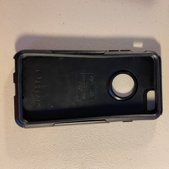 OtterBox iPhone 6s case - Picture 2 of 2